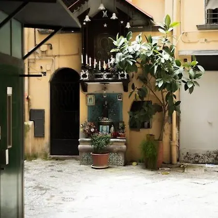 Casa Voiello San Bartolomeo * Nápoles